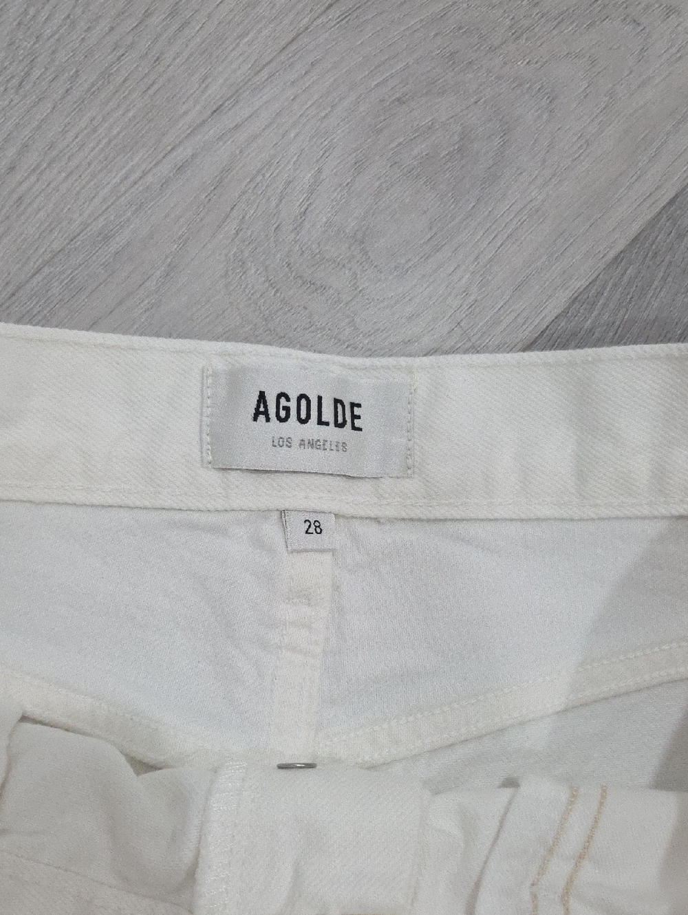 Agolde " Riley" In Veil Distressed Jeans, Size 28 - Picture 6 of 10